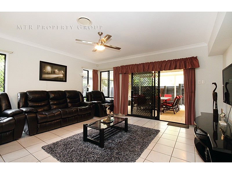 7 Stonyfell Place, Forest Lake QLD 4078