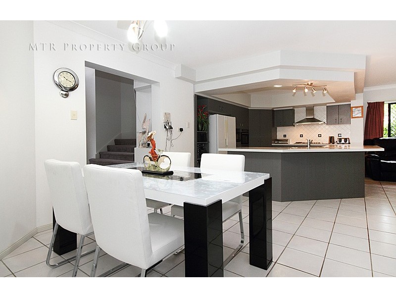 7 Stonyfell Place, Forest Lake QLD 4078