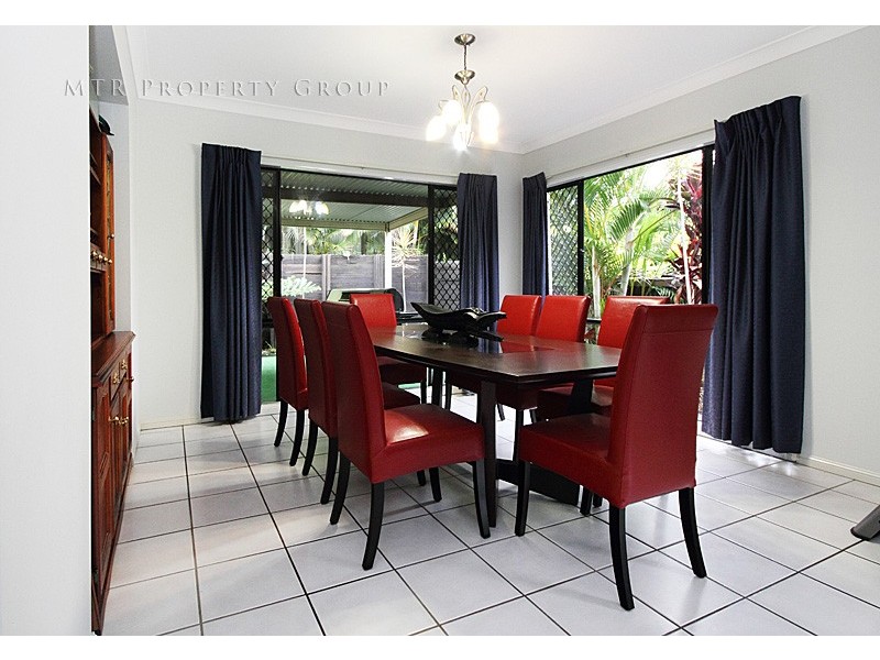 7 Stonyfell Place, Forest Lake QLD 4078