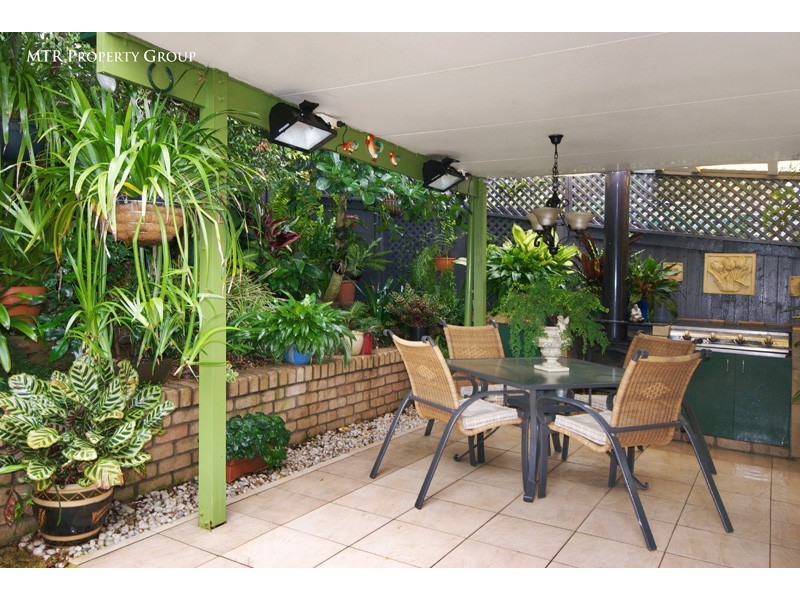 76 Jindabyne Cct, Forest Lake QLD 4078