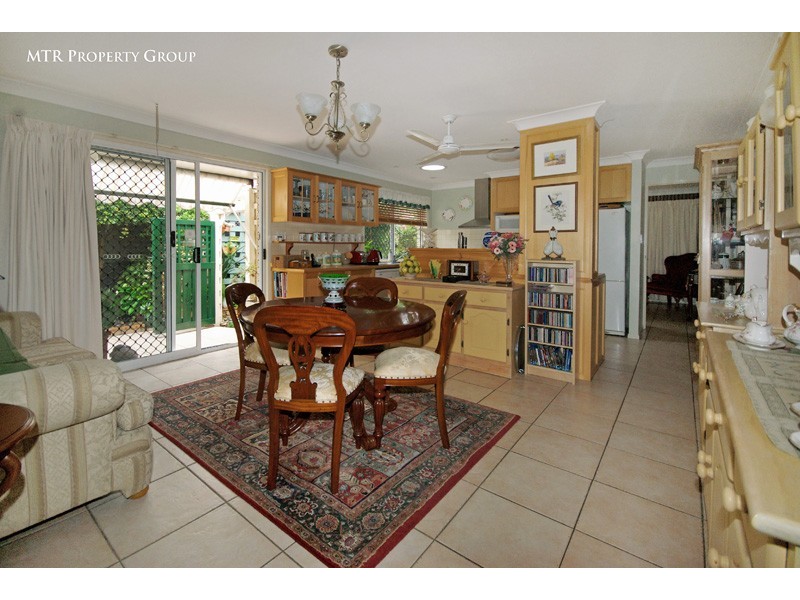 76 Jindabyne Cct, Forest Lake QLD 4078