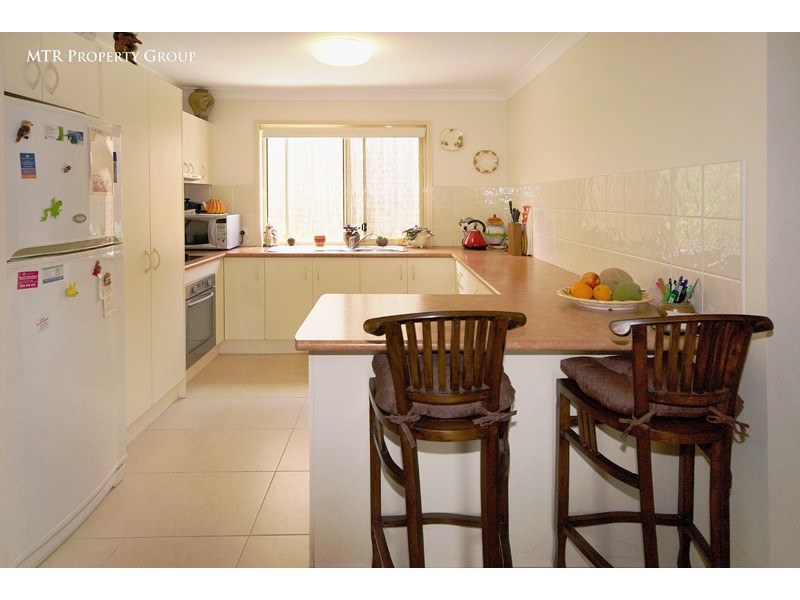 1 Chestnut Place, Forest Lake QLD 4078