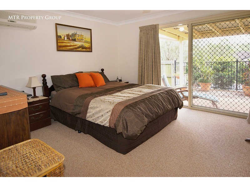 1 Chestnut Place, Forest Lake QLD 4078