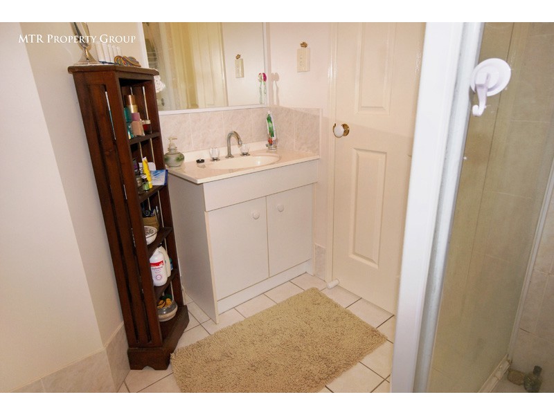 1 Chestnut Place, Forest Lake QLD 4078