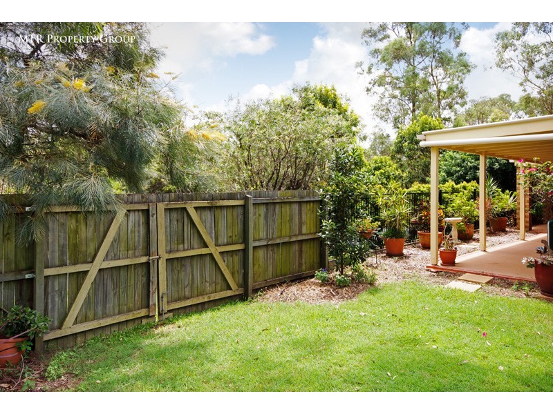 1 Chestnut Place, Forest Lake QLD 4078