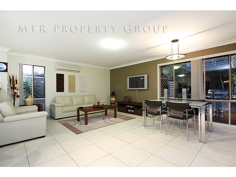 5 Uluru Place, Forest Lake QLD 4078