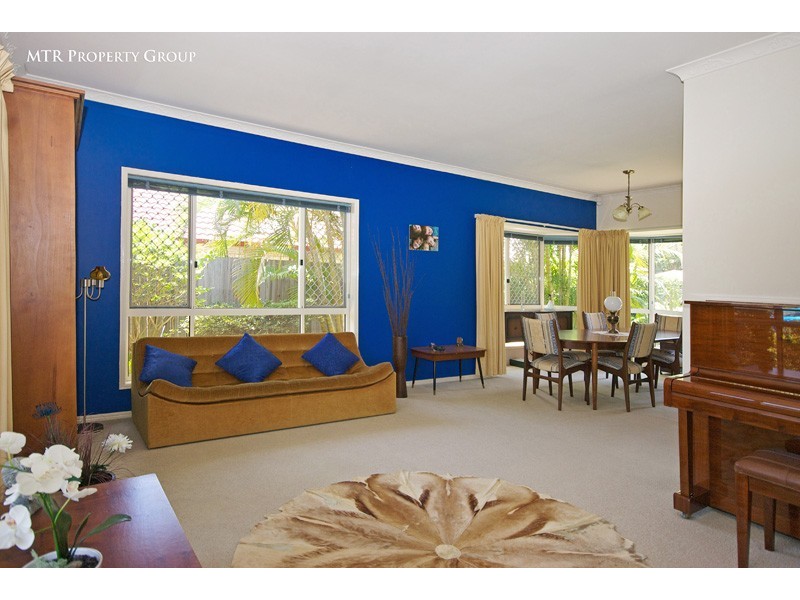 16 Chelsea Place, Forest Lake QLD 4078