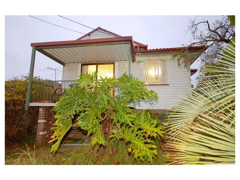 2 Dudley Street, Annerley QLD 4103