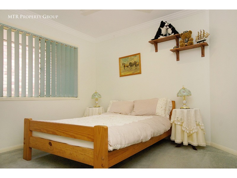 17 Warrego Place, Forest Lake QLD 4078