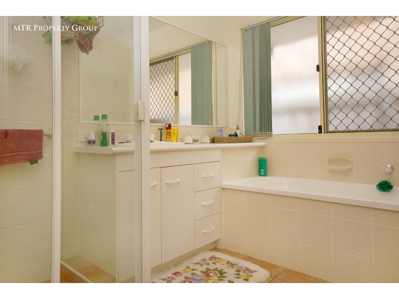 17 Warrego Place, Forest Lake QLD 4078