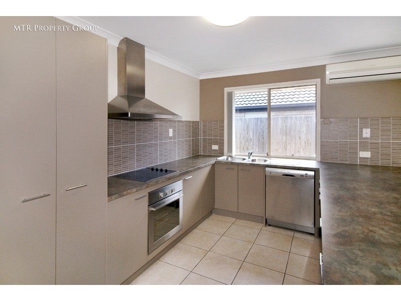 6 Dandenong Street, Forest Lake QLD 4078