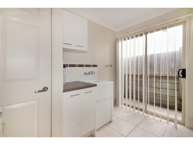 6 Dandenong Street, Forest Lake QLD 4078