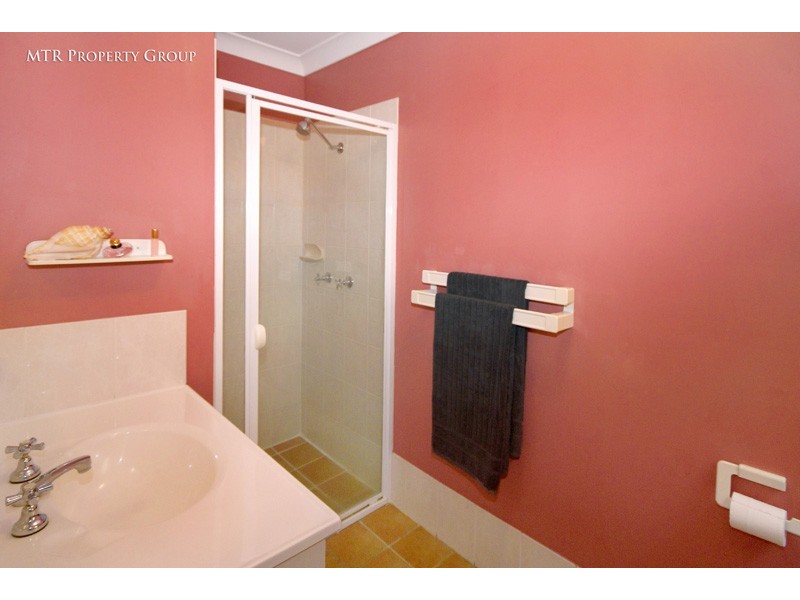 8 Eider Close, Forest Lake QLD 4078