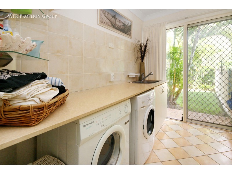 16 Seabrook Cresent, Forest Lake QLD 4078