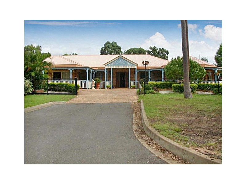 12 Princeton Place, Forest Lake QLD 4078