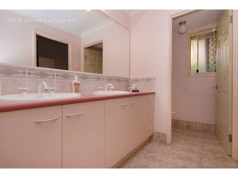 50 Alexandrina Circuit, Forest Lake QLD 4078