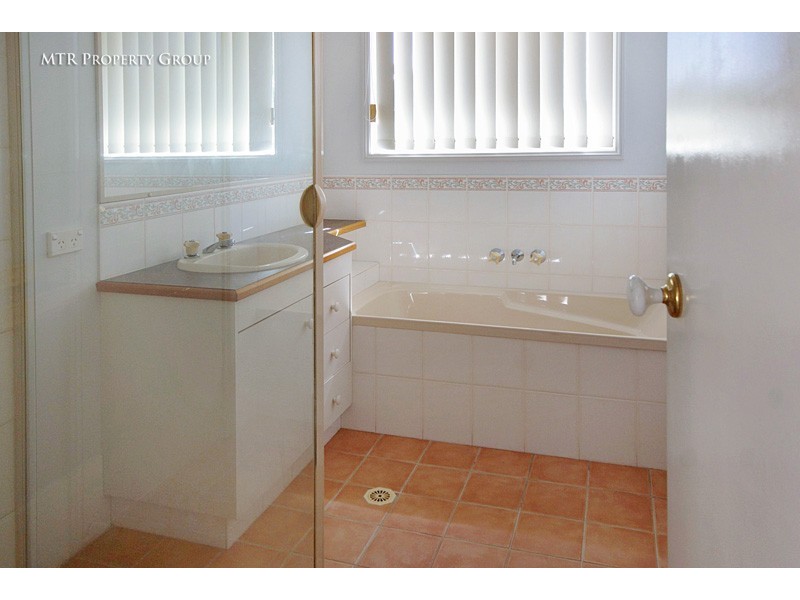 73 Oxford Parade, Forest Lake QLD 4078