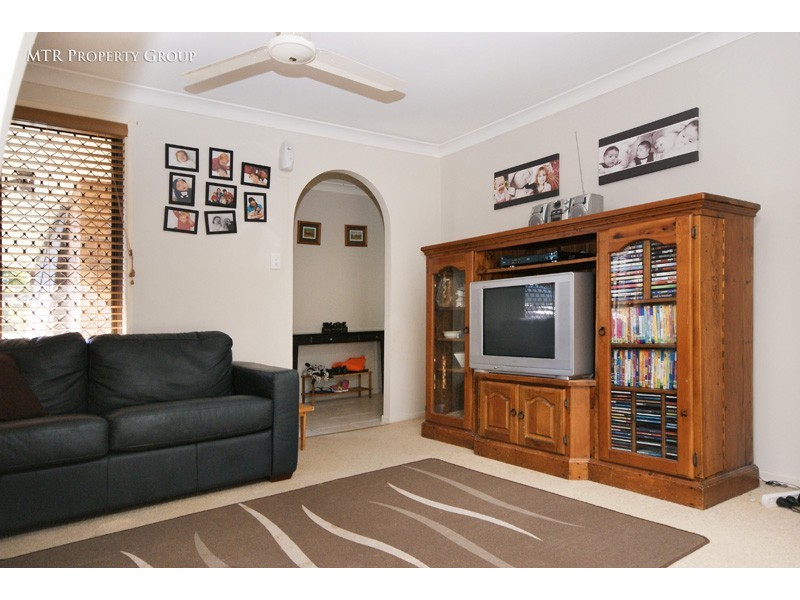 16 Atherton Cct, Forest Lake QLD 4078