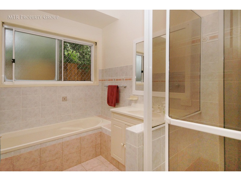 1 Clarendon Circuit, Forest Lake QLD 4078