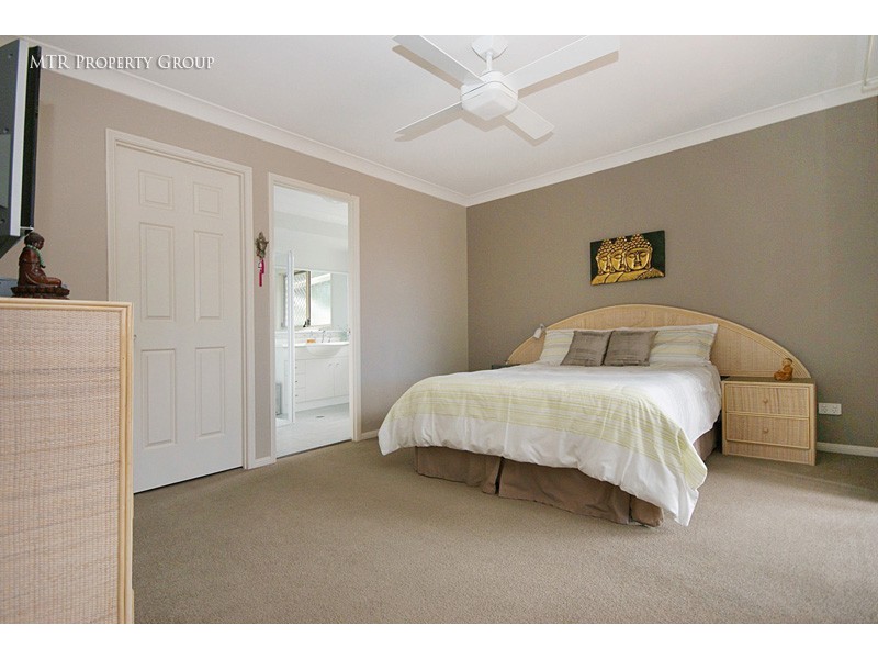 8 Cassowary Street, Doolandella QLD 4077