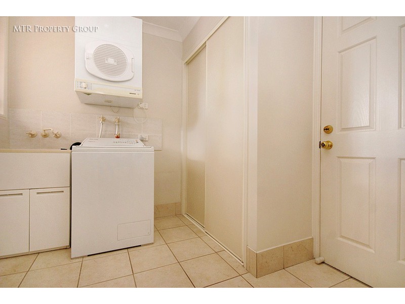 8 Cassowary Street, Doolandella QLD 4077