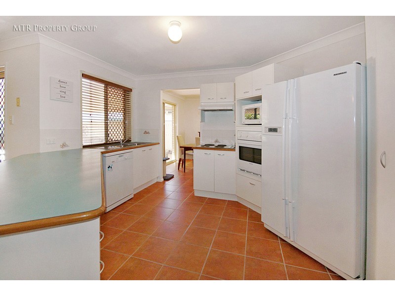 4 Teasel Crescent, Forest Lake QLD 4078