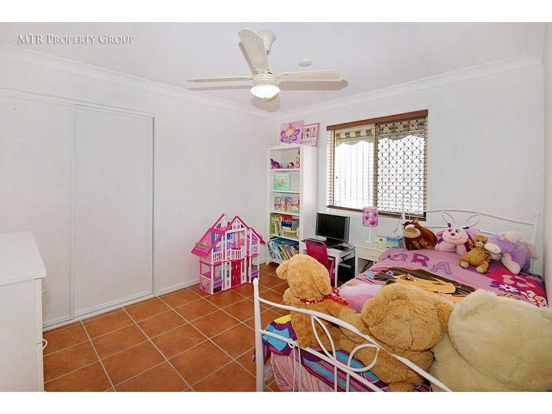 4 Teasel Crescent, Forest Lake QLD 4078