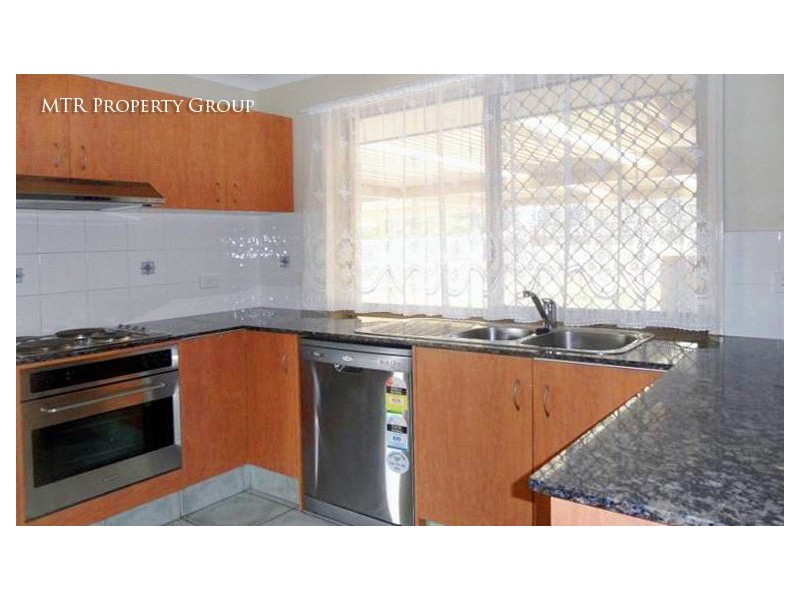 4 Purdie place, Forest Lake QLD 4078