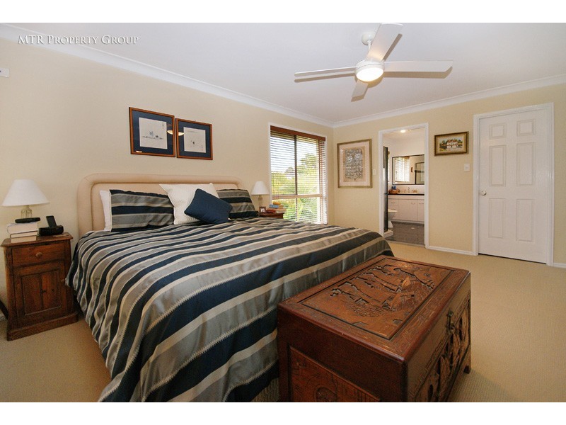 4 Carnegie Close, Forest Lake QLD 4078