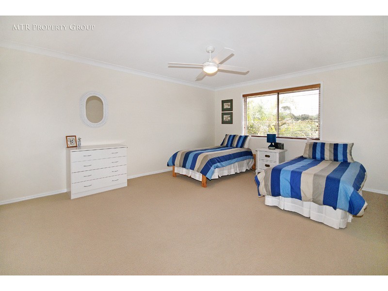 4 Carnegie Close, Forest Lake QLD 4078