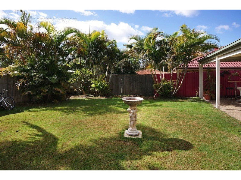 22 Bannister Place, Forest Lake QLD 4078