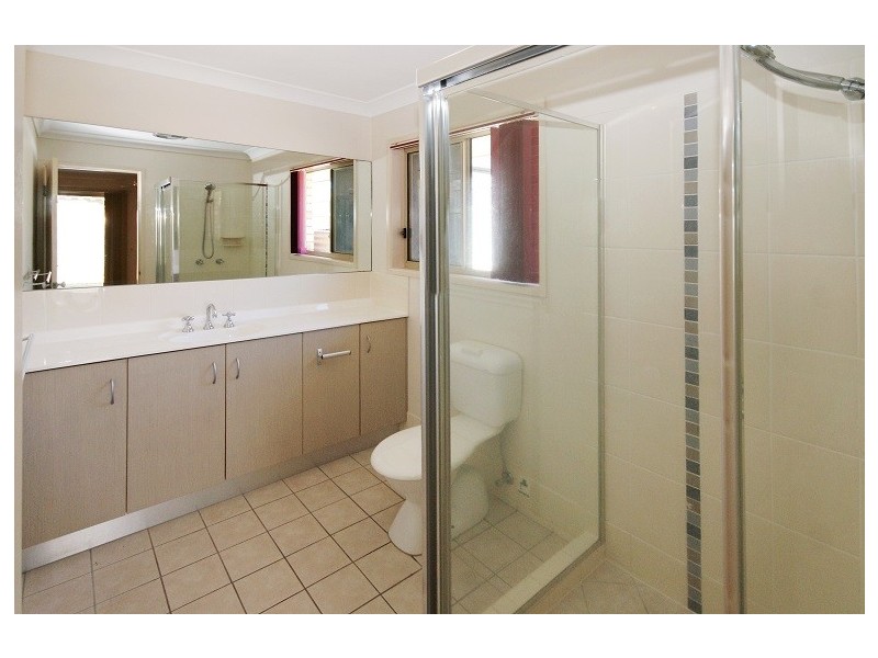 7 Daisy Place, Doolandella QLD 4077