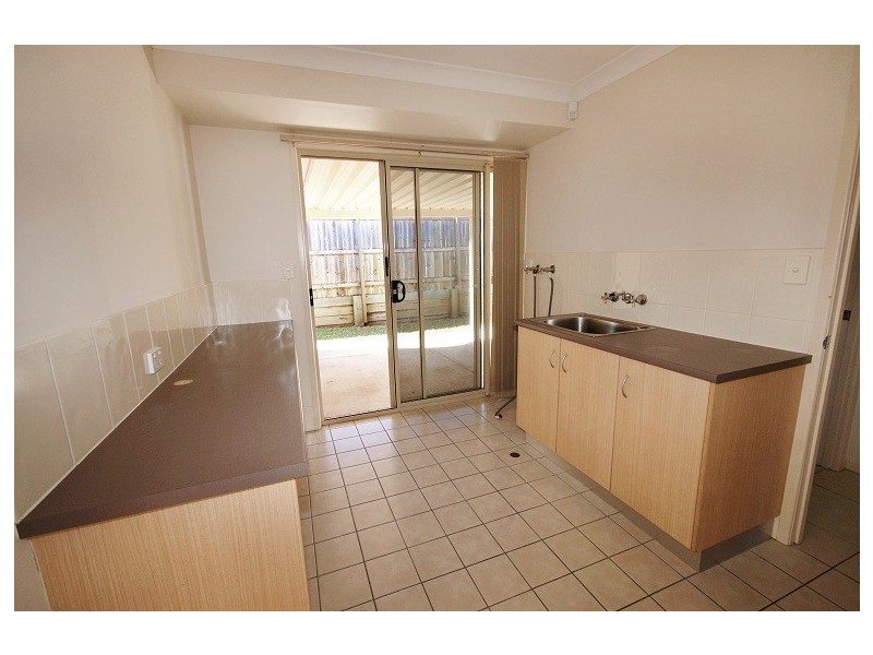 7 Daisy Place, Doolandella QLD 4077