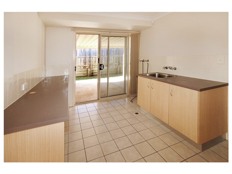 7 Daisy Place, Doolandella QLD 4077