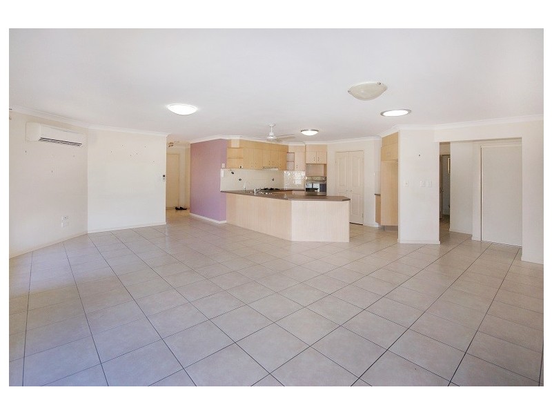 7 Daisy Place, Doolandella QLD 4077