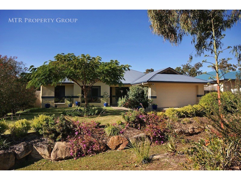 11 Carisbrook Circuit, Forest Lake QLD 4078