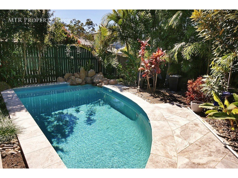 11 Carisbrook Circuit, Forest Lake QLD 4078