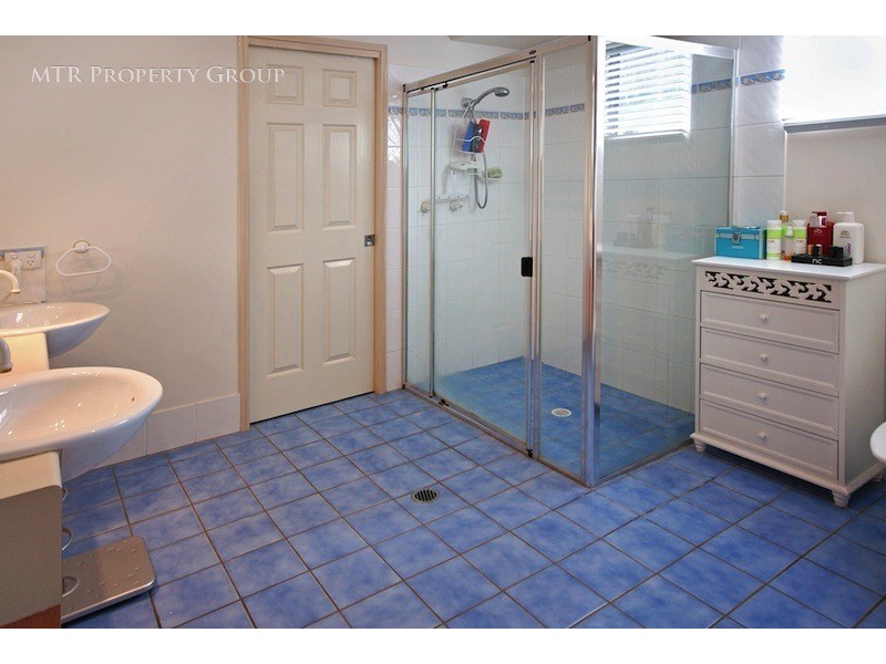 11 Carisbrook Circuit, Forest Lake QLD 4078