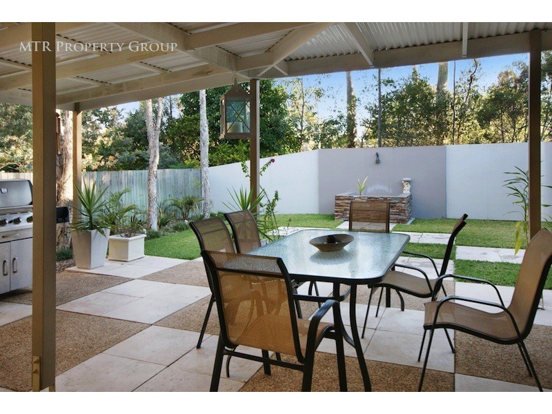 8 Trinity Close, Forest Lake QLD 4078