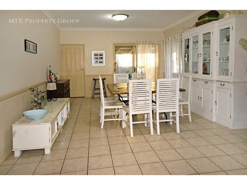 8 Trinity Close, Forest Lake QLD 4078