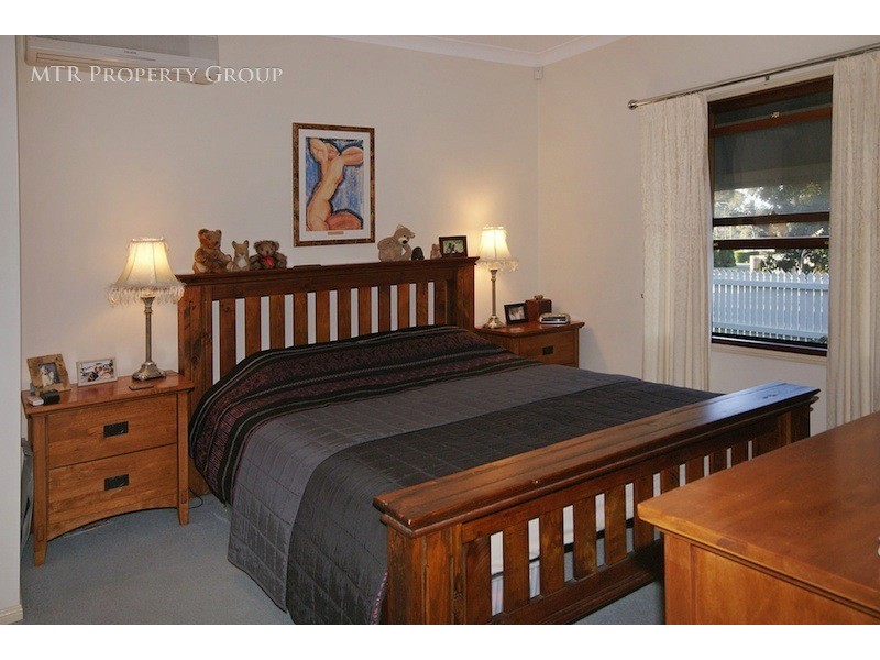 8 Trinity Close, Forest Lake QLD 4078