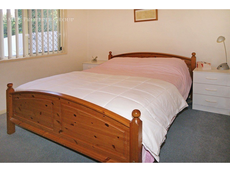 8 Trinity Close, Forest Lake QLD 4078