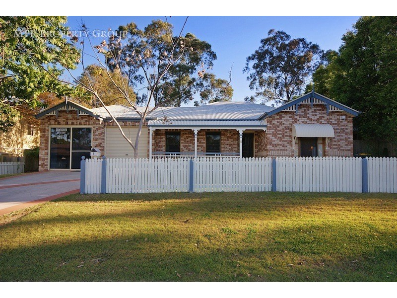 8 Trinity Close, Forest Lake QLD 4078