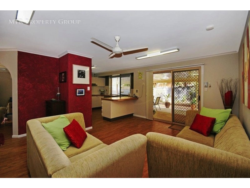 8 Martindale Place, Forest Lake QLD 4078