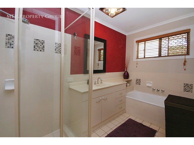 8 Martindale Place, Forest Lake QLD 4078