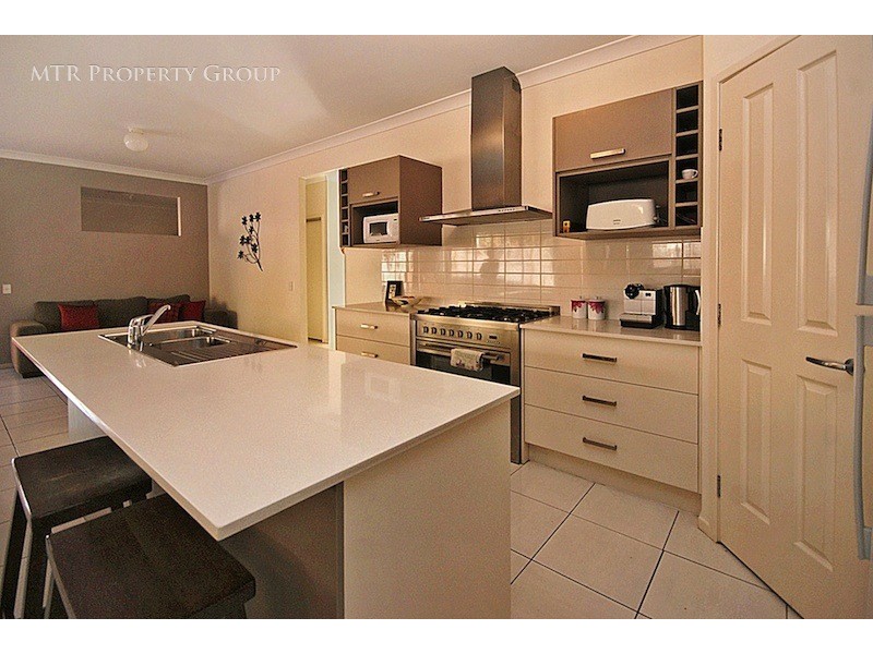 3 Tuscany Close, Forest Lake QLD 4078