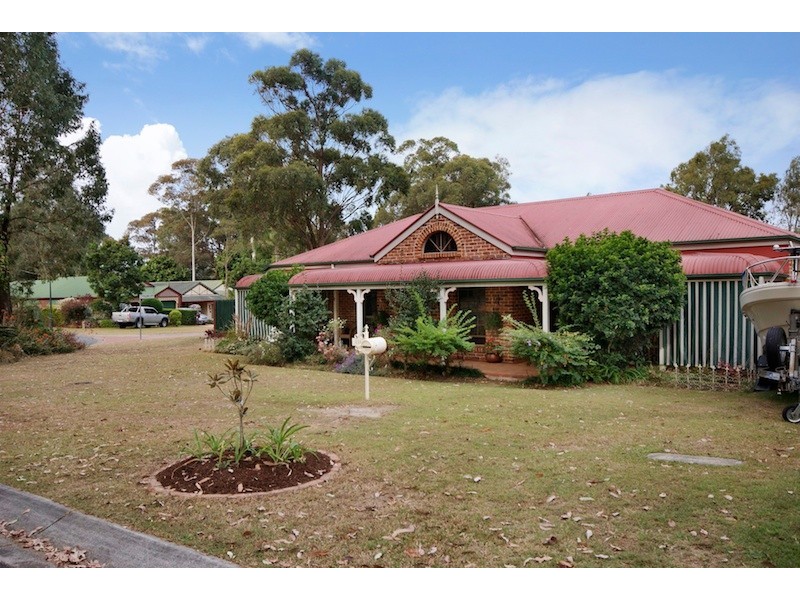 116 Banksia Circuit, Forest Lake QLD 4078