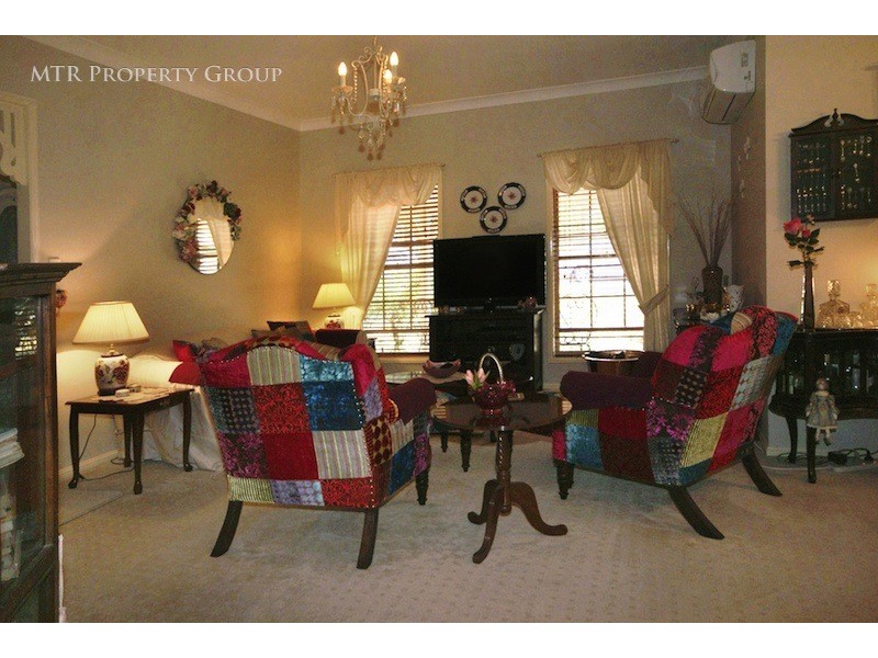 116 Banksia Circuit, Forest Lake QLD 4078