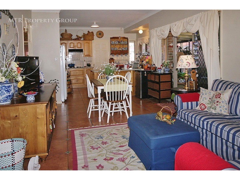 116 Banksia Circuit, Forest Lake QLD 4078