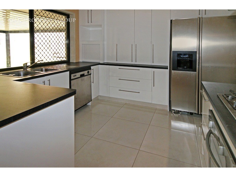 56 Leyburn Crescent, Forest Lake QLD 4078